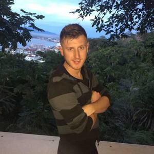 Meet your Posher, Drew